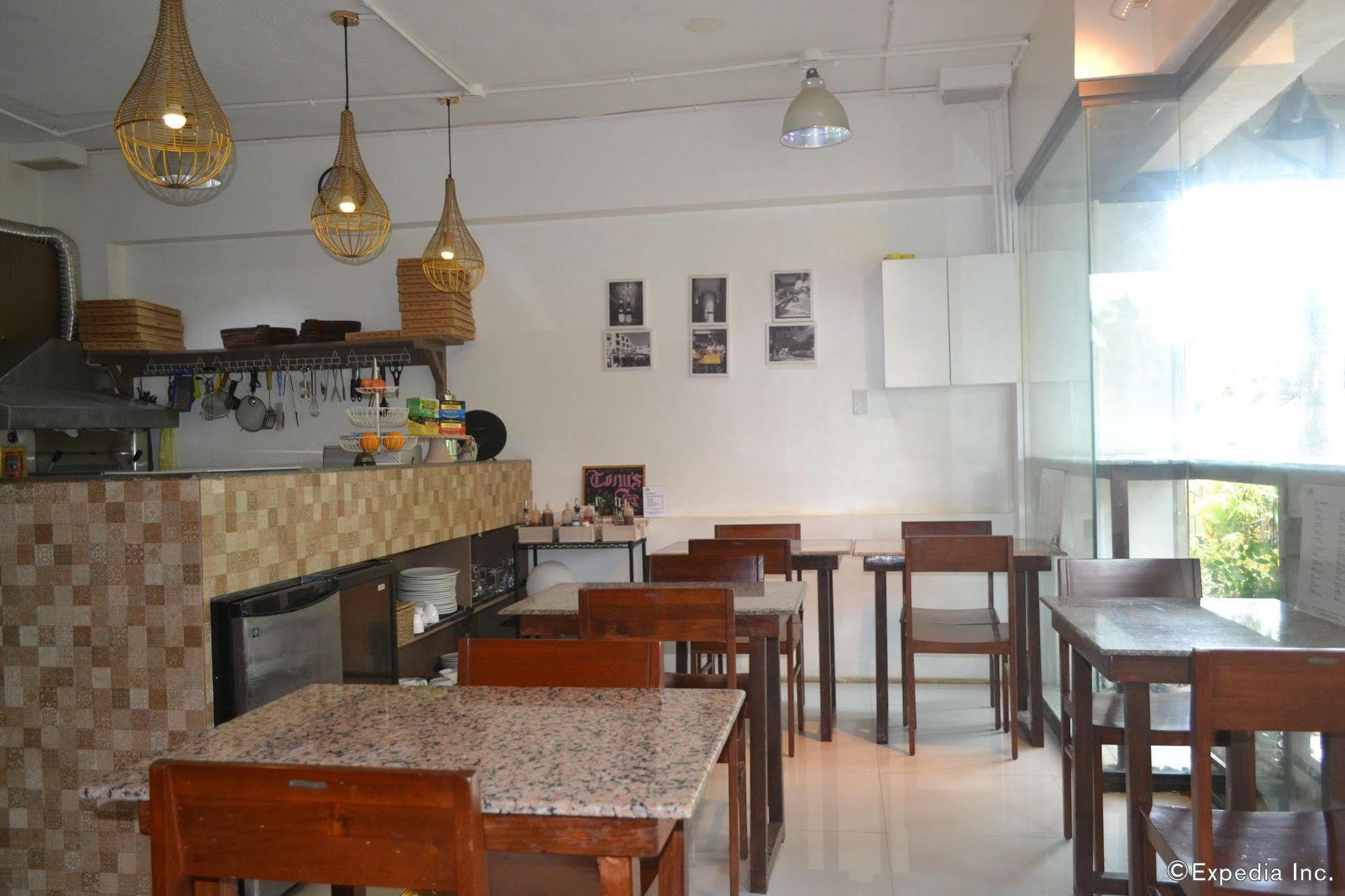 Sdr Serviced Apartments Cebu Exteriör bild
