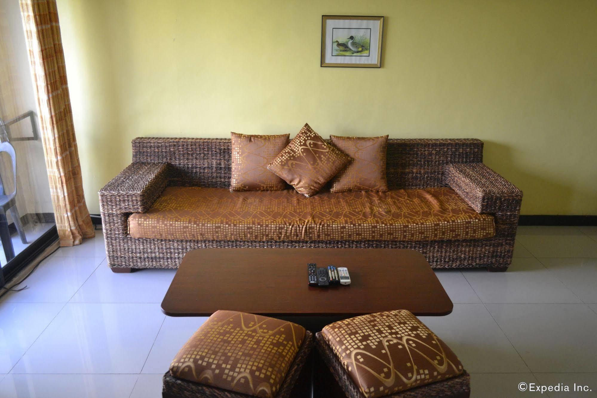 Sdr Serviced Apartments Cebu Exteriör bild
