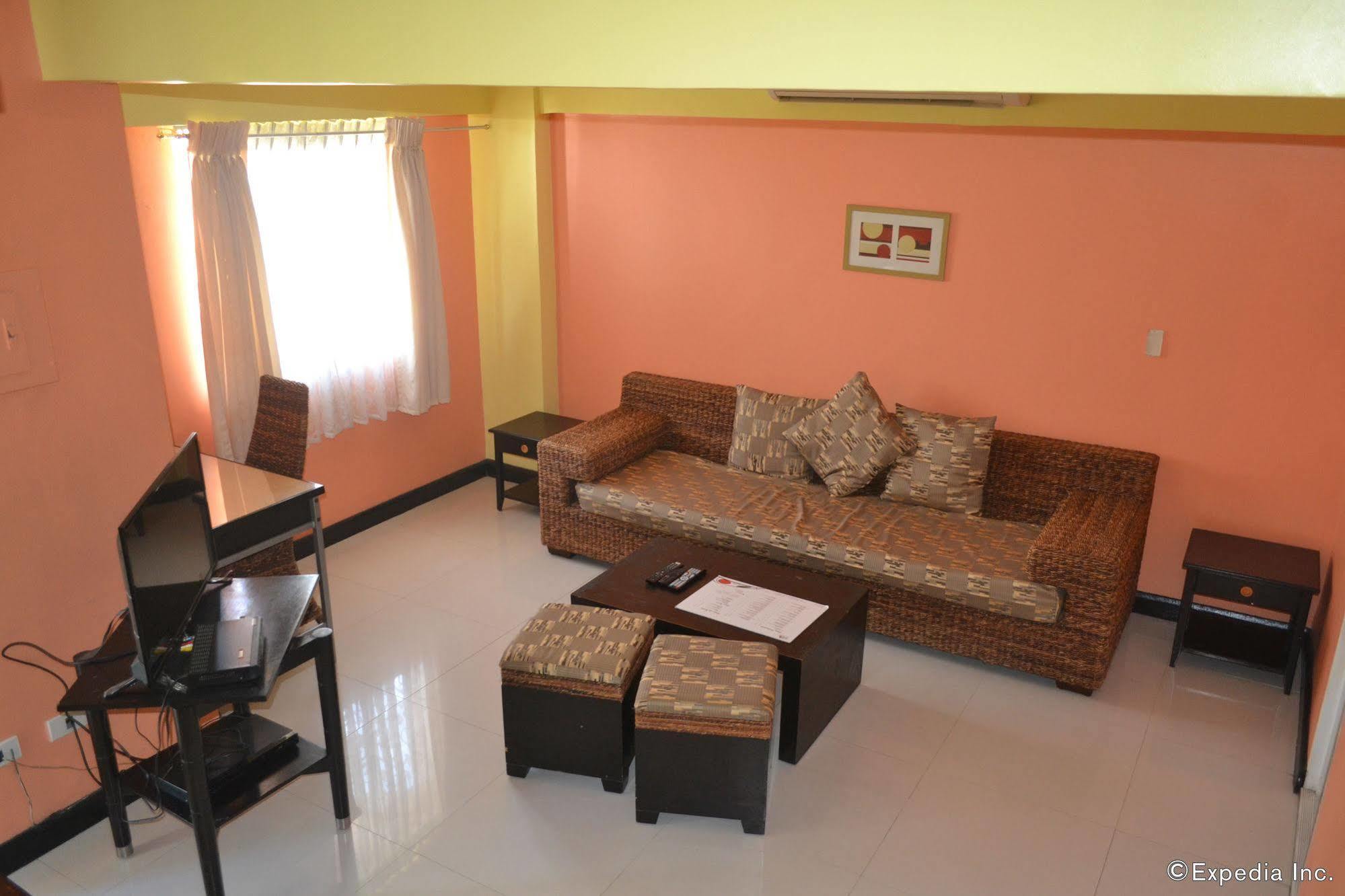 Sdr Serviced Apartments Cebu Exteriör bild