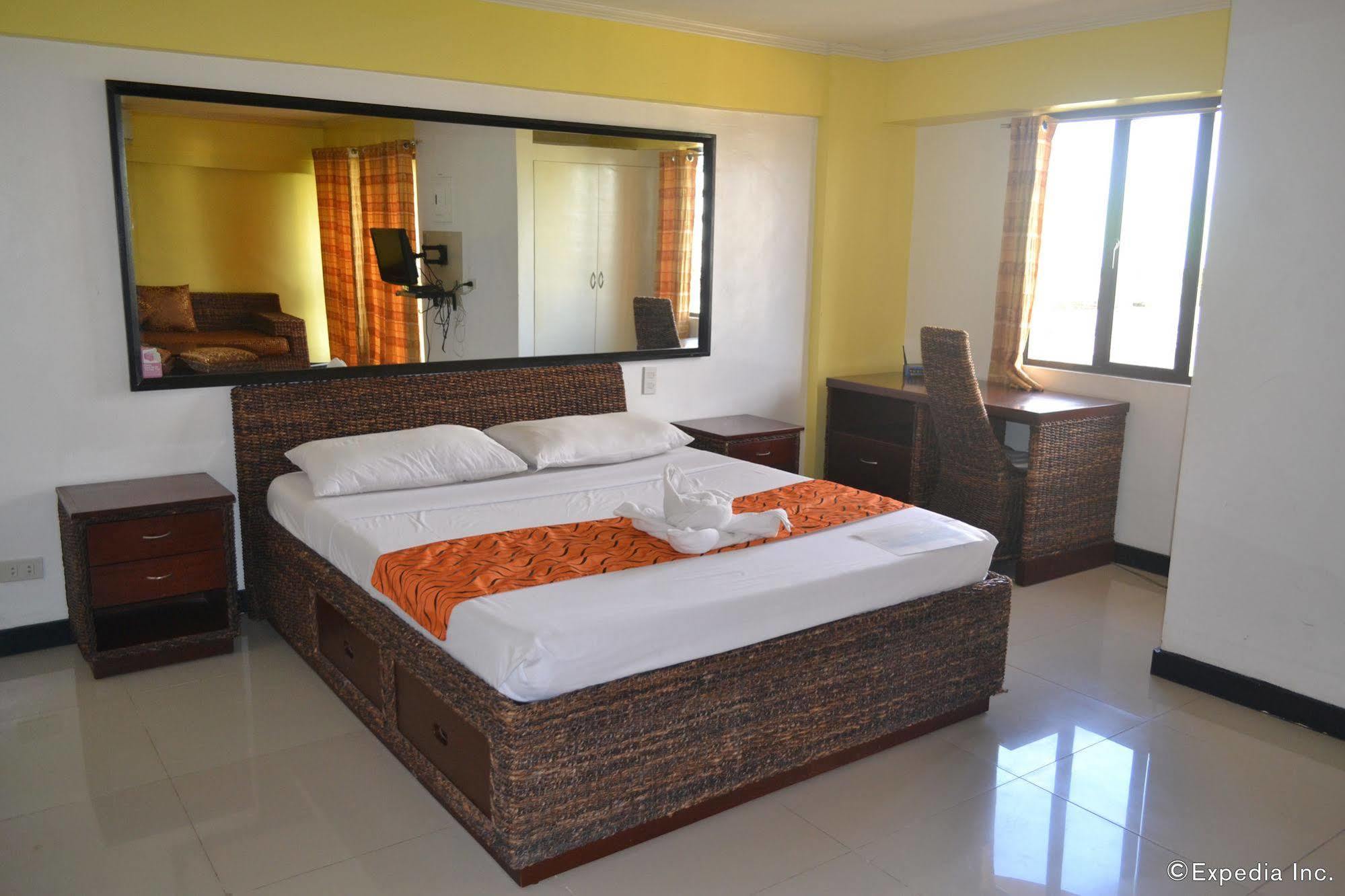 Sdr Serviced Apartments Cebu Exteriör bild