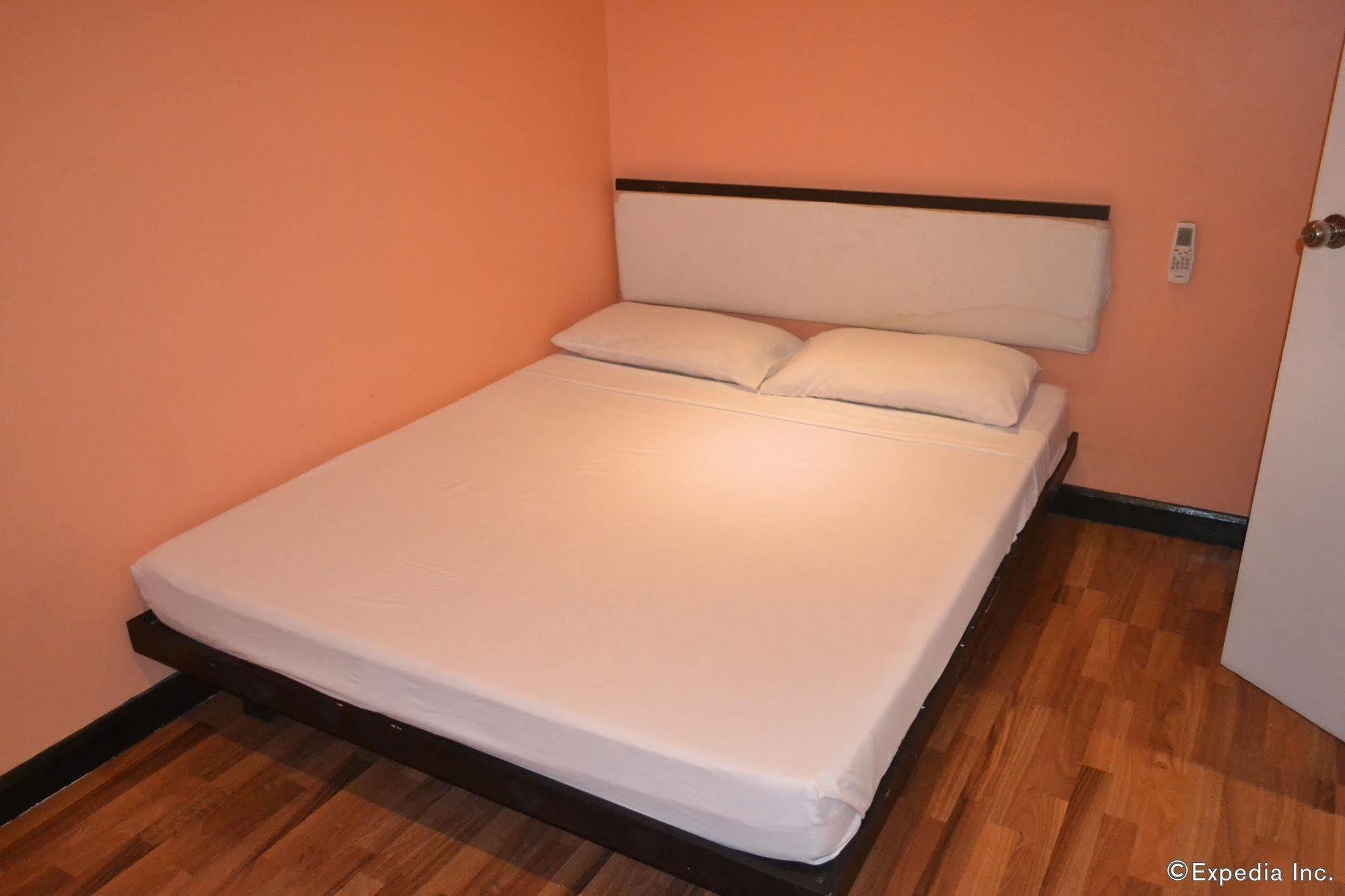 Sdr Serviced Apartments Cebu Exteriör bild